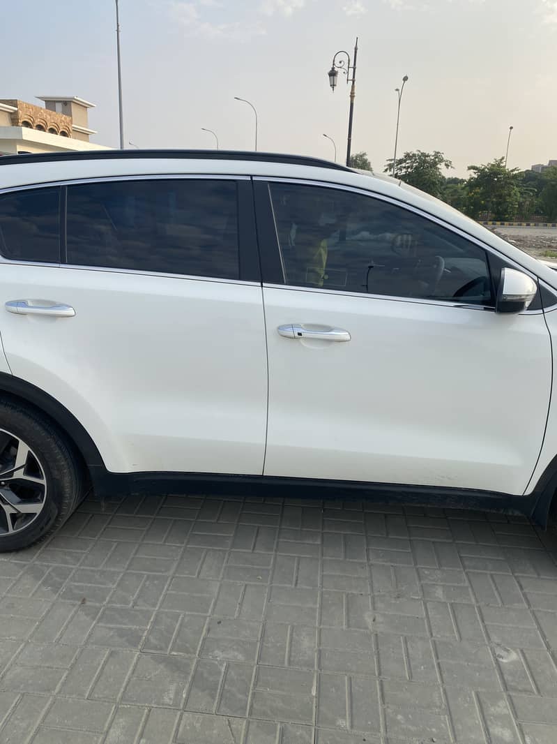 KIA Sportage 2023 5