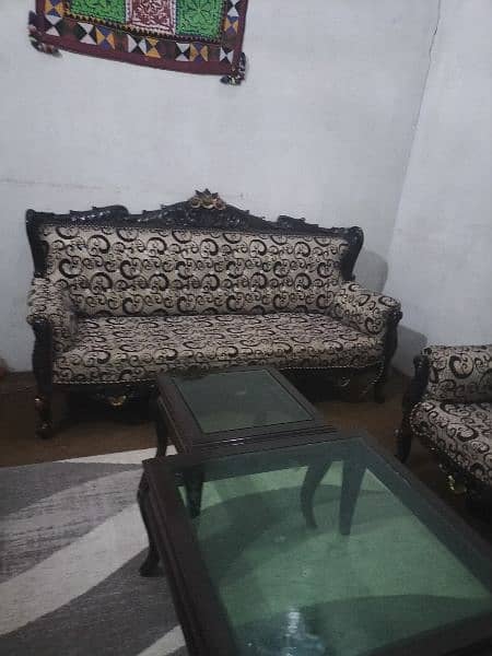 chiniottie five seater sofa in   good condition 2