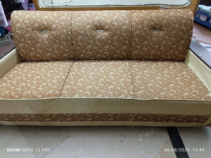 5 Seater + 2 Single wooden seater 4