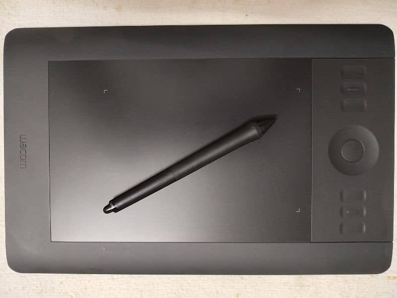 Wacom Intuos 5 Small size 0