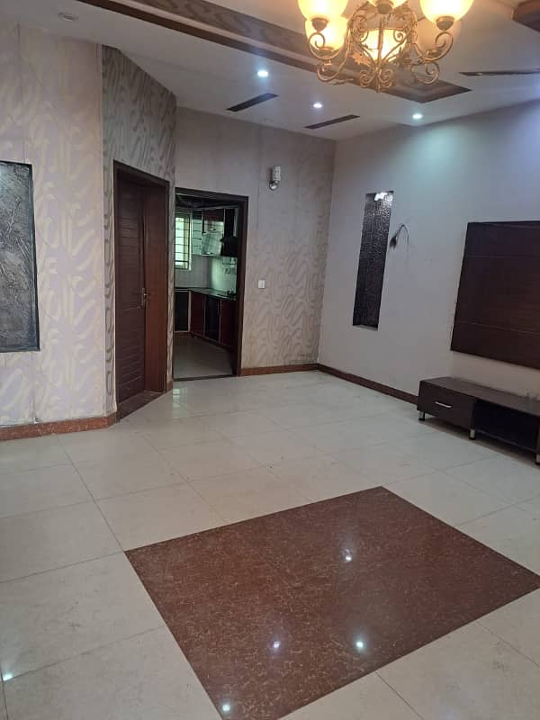 7.5 Marla upper Portion available for rent in Johar town 2