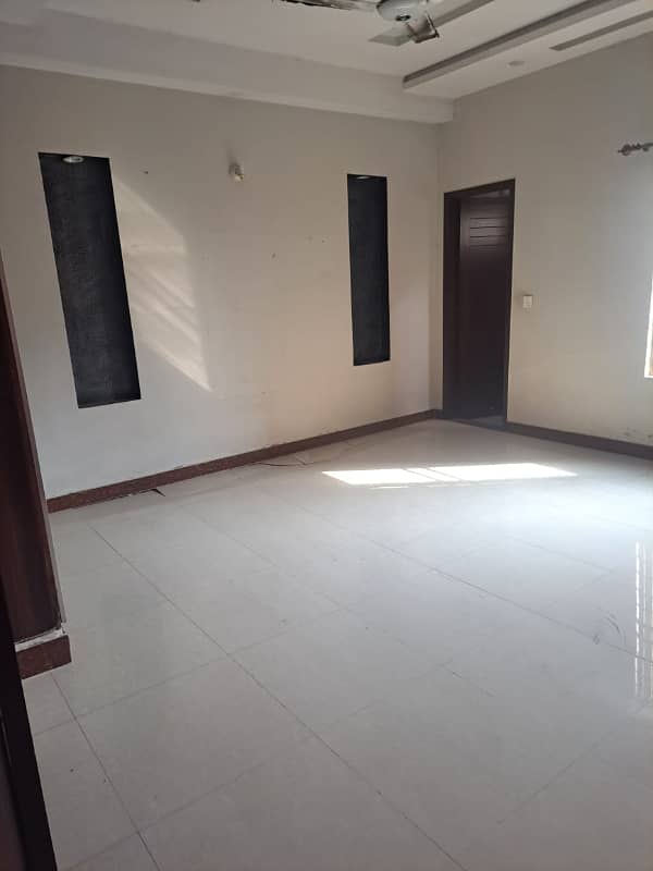 7.5 Marla upper Portion available for rent in Johar town 3