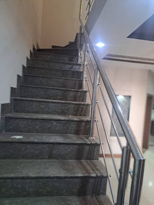 7.5 Marla upper Portion available for rent in Johar town 9