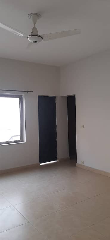 17 Marla 5 Bed Room Corner with Solar 12