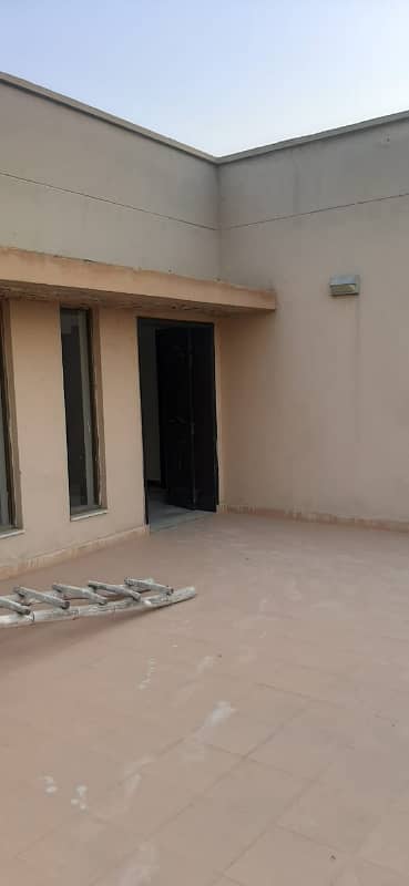 17 Marla 5 Bed Room Corner with Solar 27