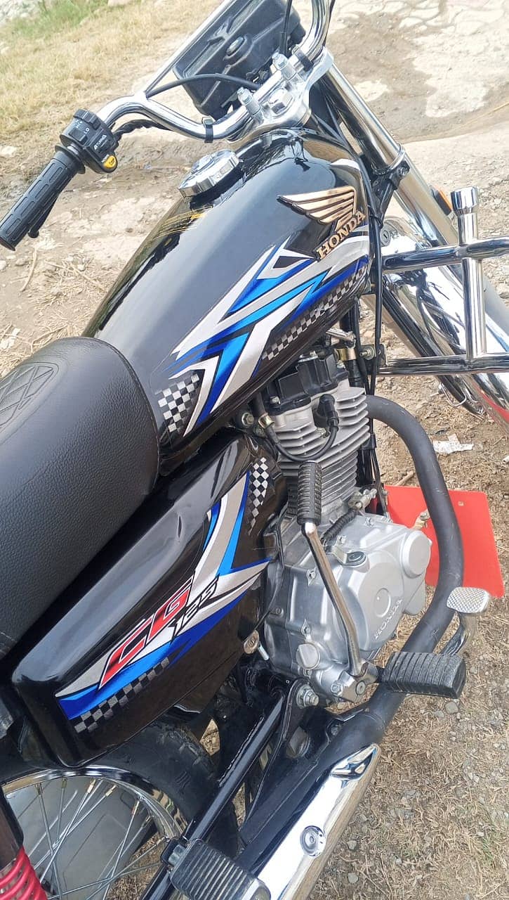 Honda CG 125 2024 4