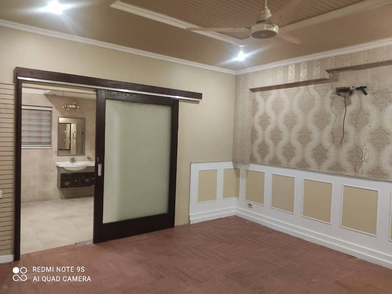 Luxury Bungalow Ideal Location Rent 230000 19