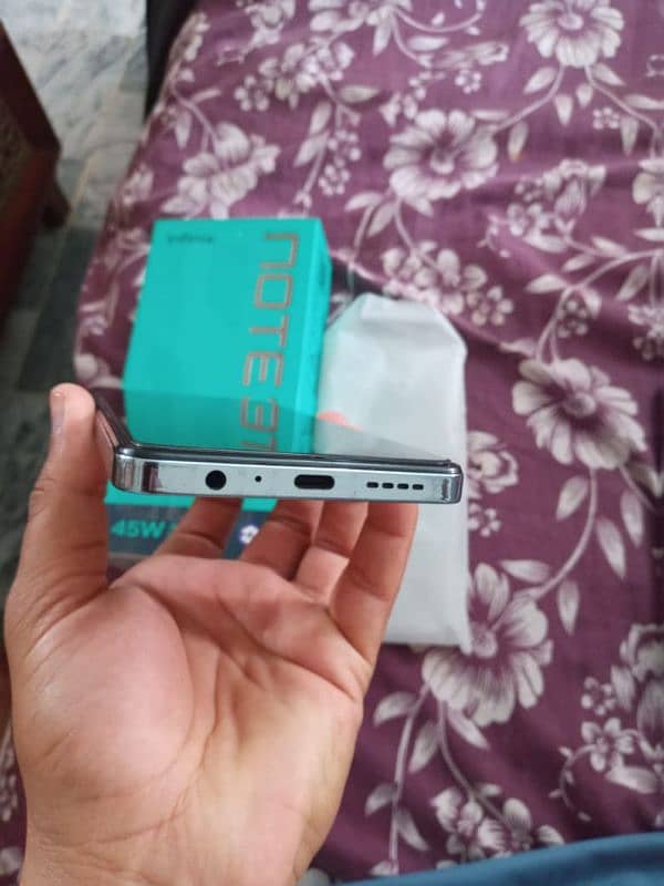 infinix note 30 8gb 256gb 10/10 condition 1