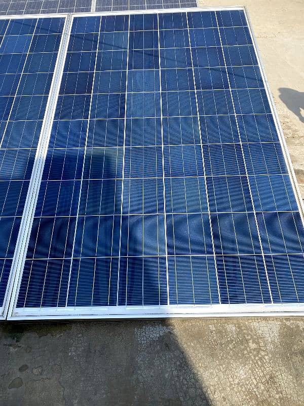 250W Solar Panels 4 Pice Fully efficient 9