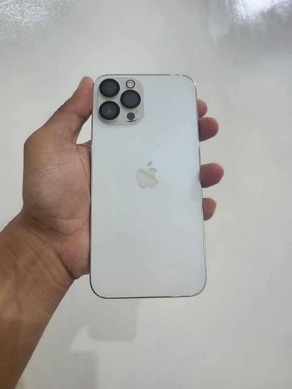 i Phone 8plus, 11,12,13,14,15 pro max on instalment Whatsap 3357665904 1