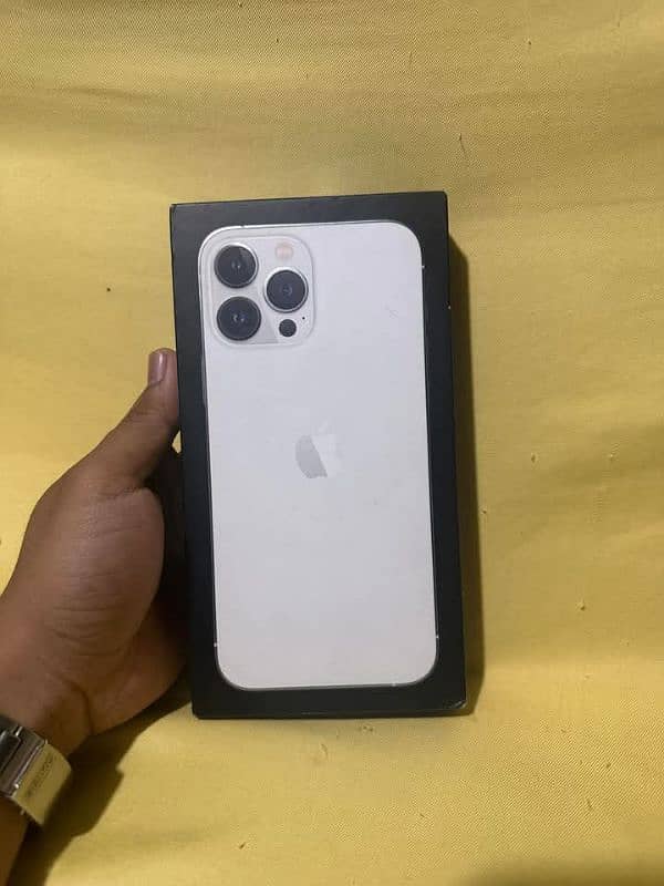 i Phone 8plus, 11,12,13,14,15 pro max on instalment Whatsap 3357665904 10