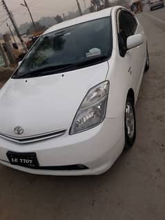 Toyota Prius hybrid model 2010 Lahore registered