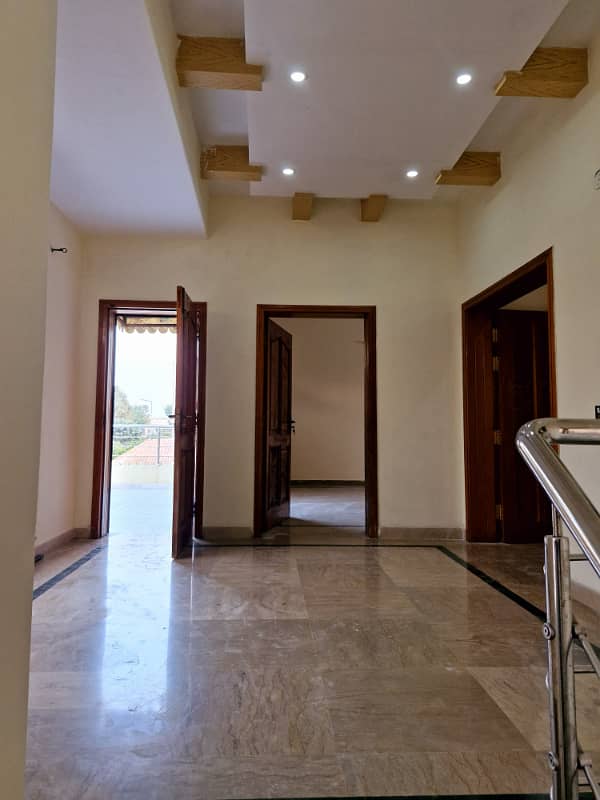 1 Kanal Upper Portion For Rent In Phase 5 6