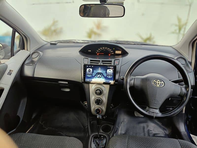 Toyota Vitz 15