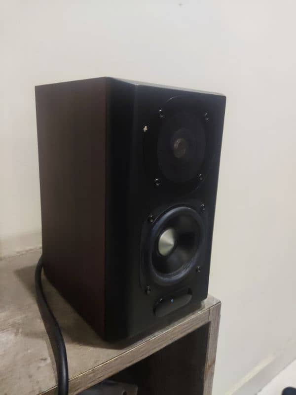 Edifier S350DB Bookshelf Speaker and Subwoofer 2.1 Speaker System 4