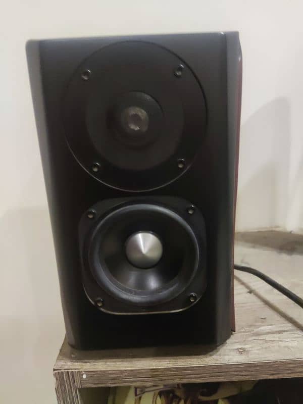 Edifier S350DB Bookshelf Speaker and Subwoofer 2.1 Speaker System 6