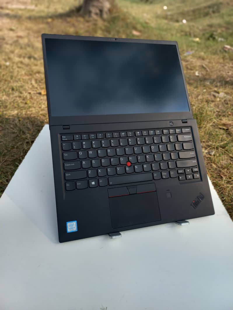 Lenovo X1 Carbon Gen 8 | Core i7 10th gen 16gb ram | 4k Screen 15