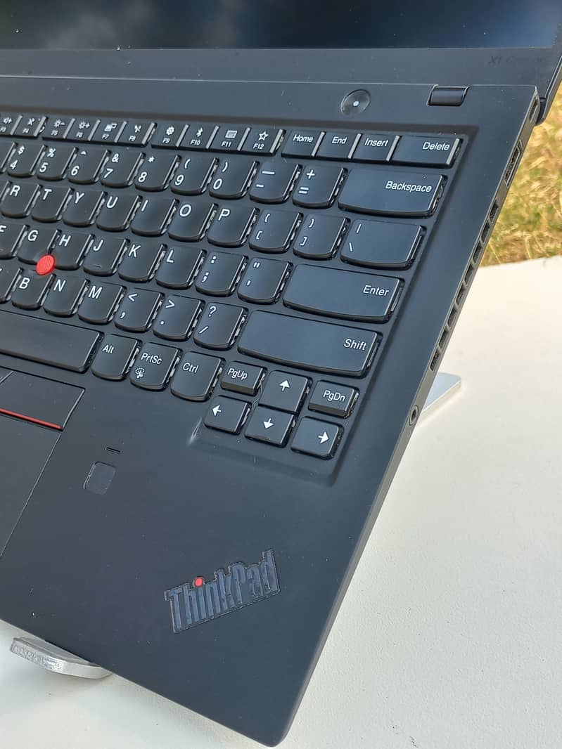 Lenovo X1 Carbon Gen 8 | Core i7 10th gen 16gb ram | 4k Screen 14