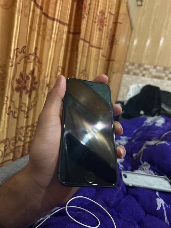 iphon 8 non pta urgent sale 15k 2