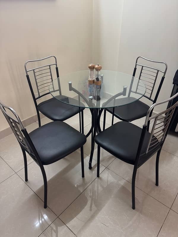 dining table with 4 chairs 1