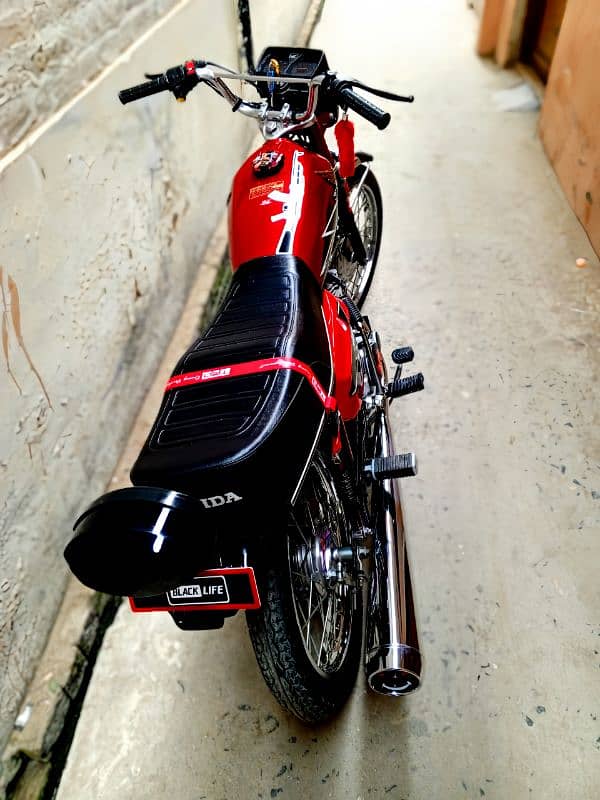 21 model bike ha all Punjab number ha or 10by 10 condition ha 1