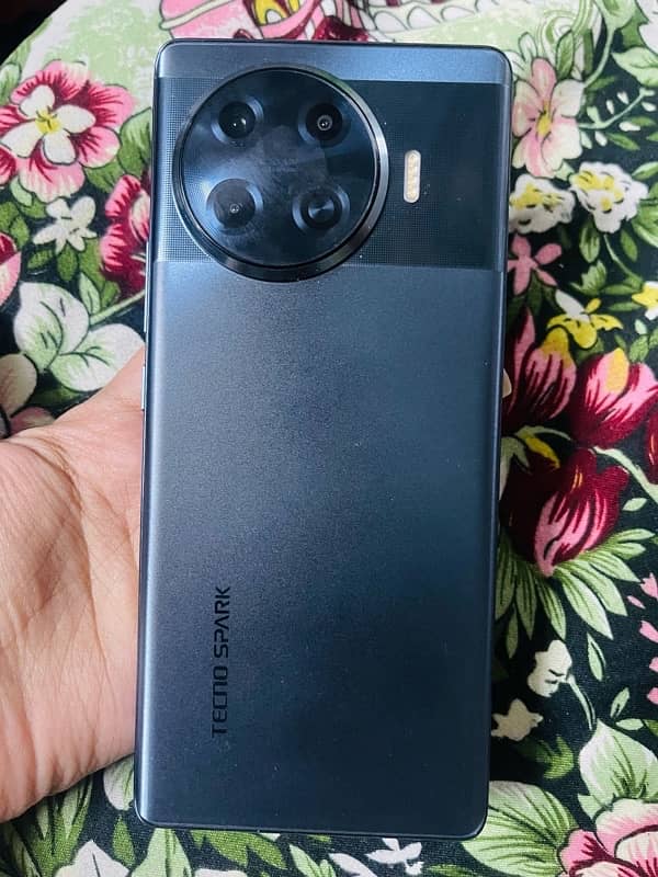 Tecno spark 20 pro plus 1