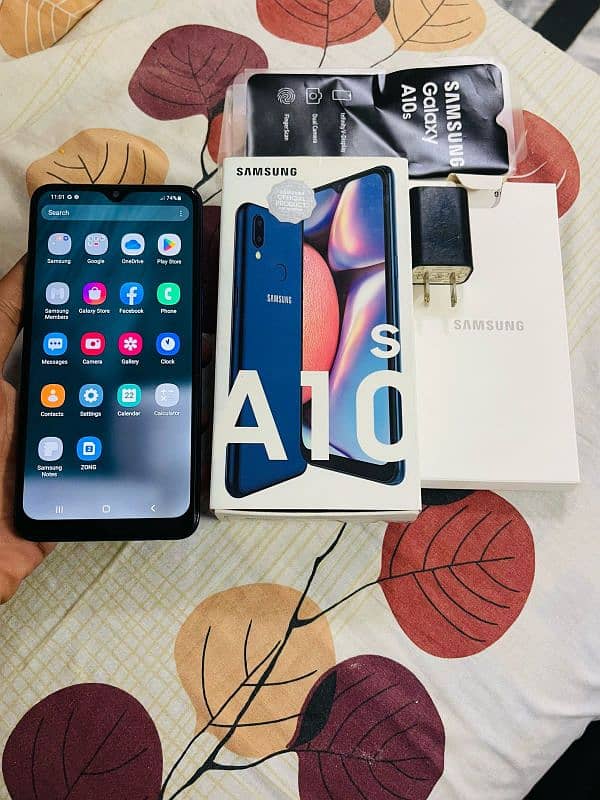 Samsung A10s with box 0