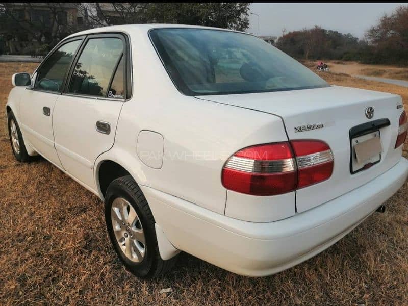 Toyota Corolla 2 2000 saloon 5