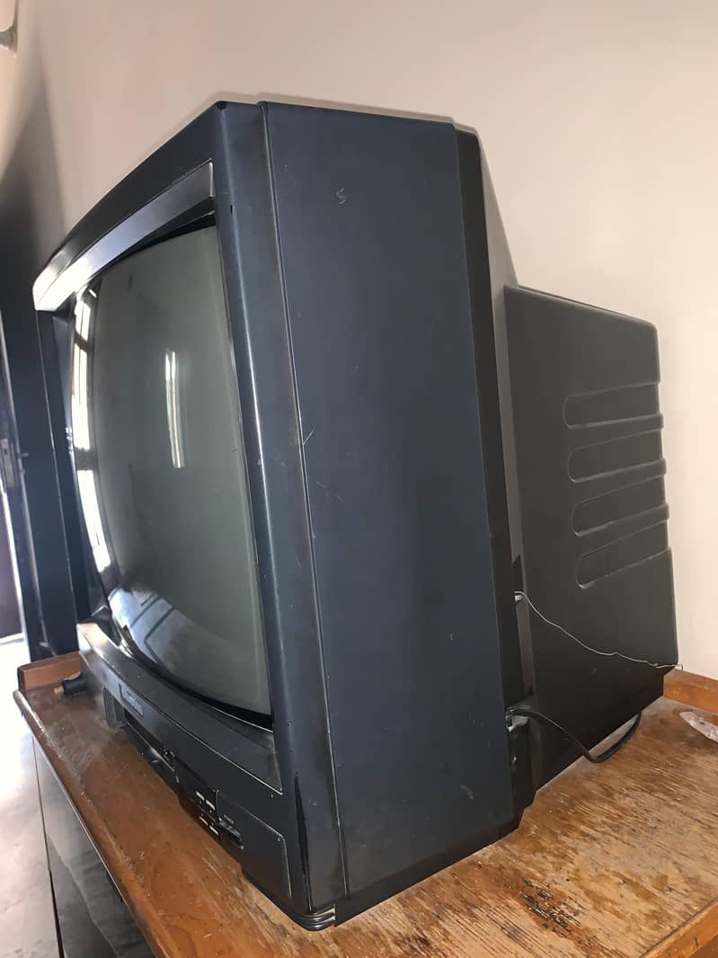 SAMSUNG ORIGINAL TV (Made in Korea) 1