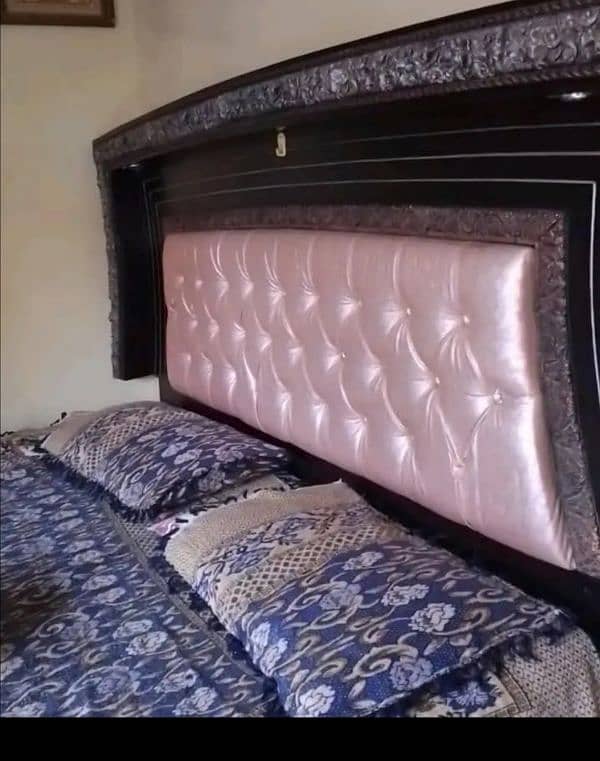 fancy double bed with foam for sale 2