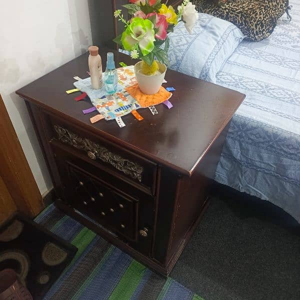 used double bed with side table 2