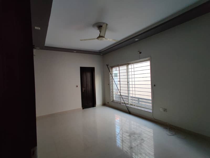 10 marla house for rent in bahria phase 4 7