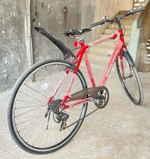 Precision Cycle with Hydroforming Frame – Excellent Condition 6