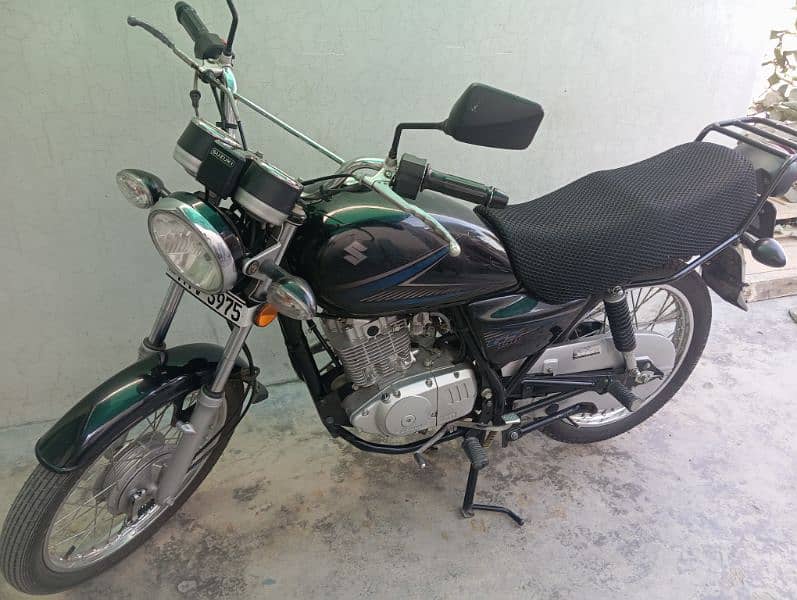 Suzuki GS 150 - 2024 Black 2