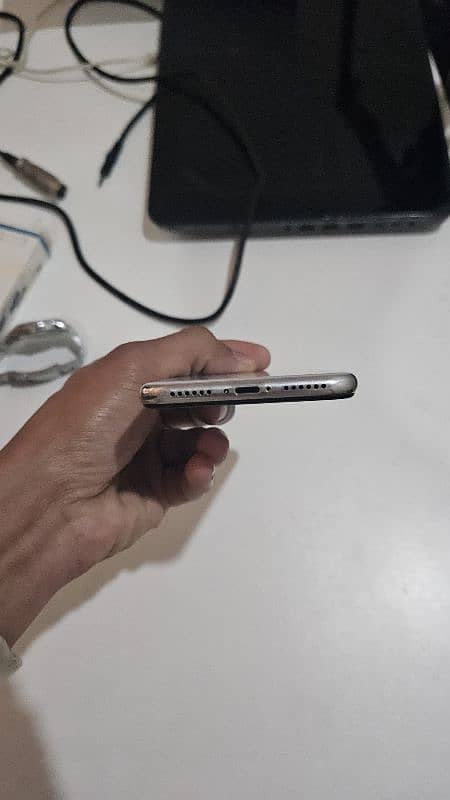 iphone X 64 GB 5