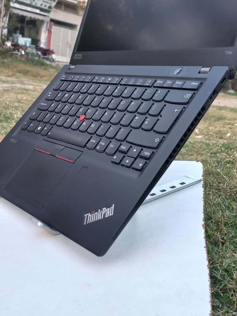 lenovo t14s ryzen 5 pro 16gb ram | Touch screen 9