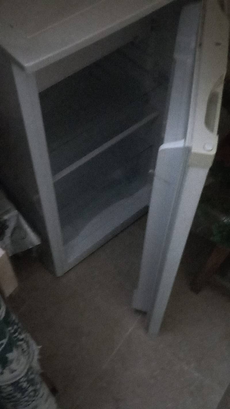 Mini Fridge with chiller for sale 3