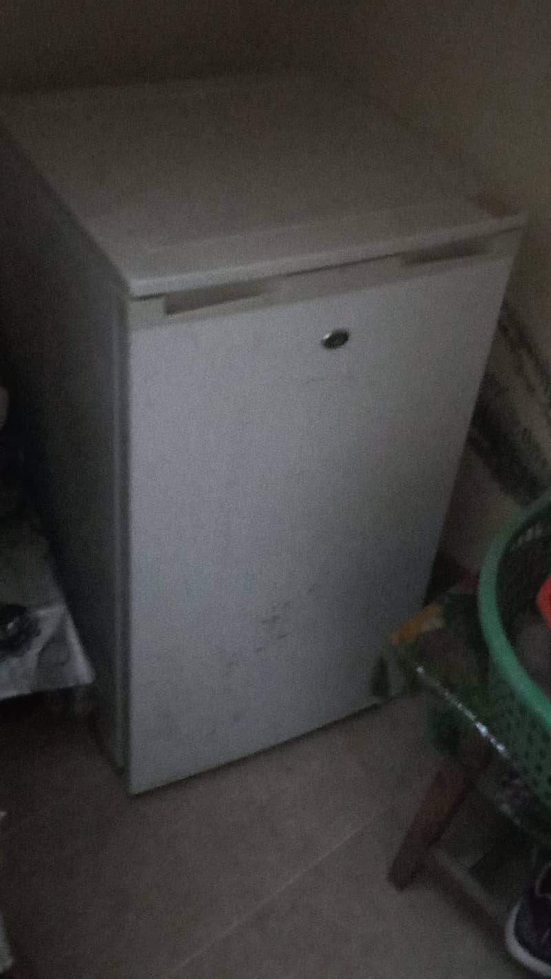 Mini Fridge with chiller for sale 4