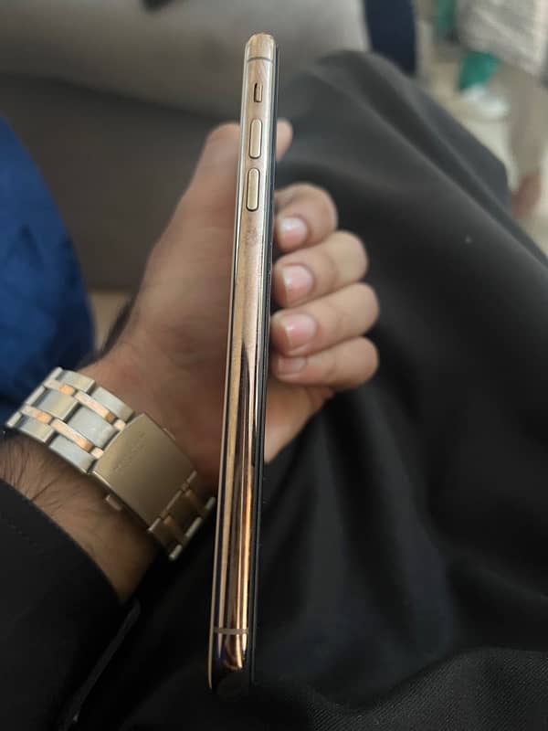 Iphone 11 Pro Max PTA Approved 2