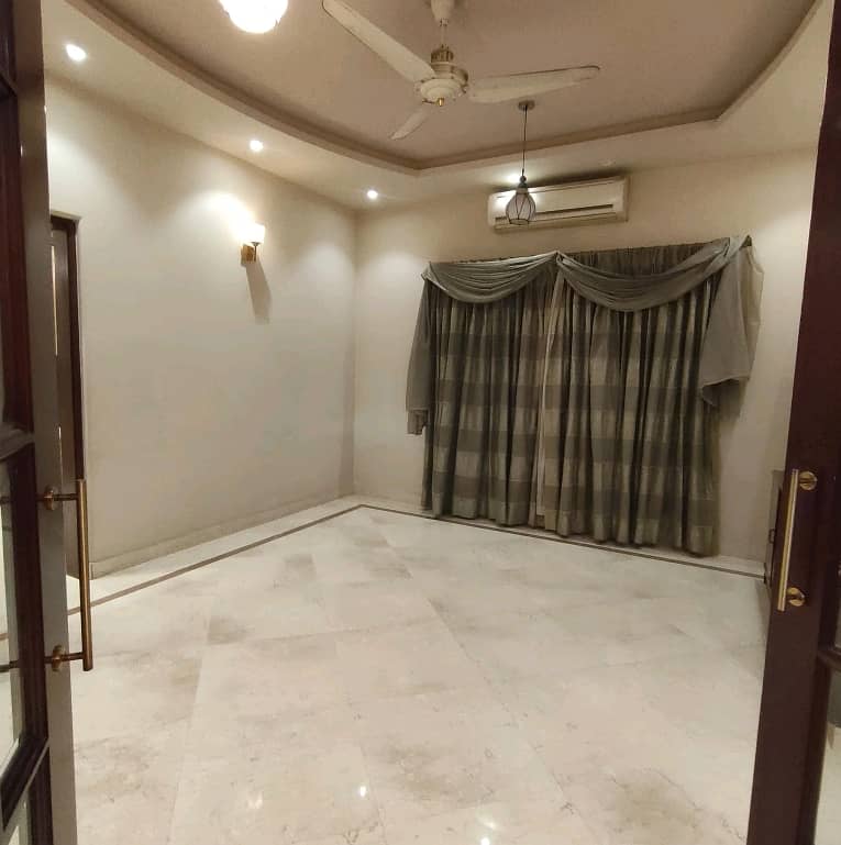 A 1 Kanal House In Lahore Is On The Market For Rent 1