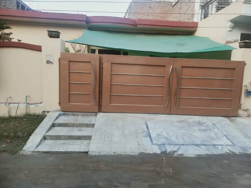 14 Marla Single Storey Well Maintained House On Plot Price At Prime Location 0