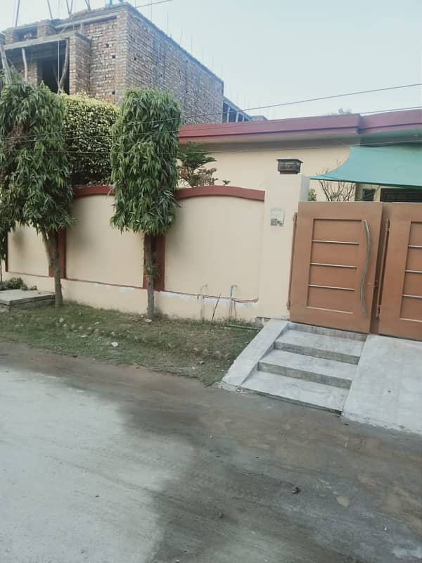 14 Marla Single Storey Well Maintained House On Plot Price At Prime Location 1