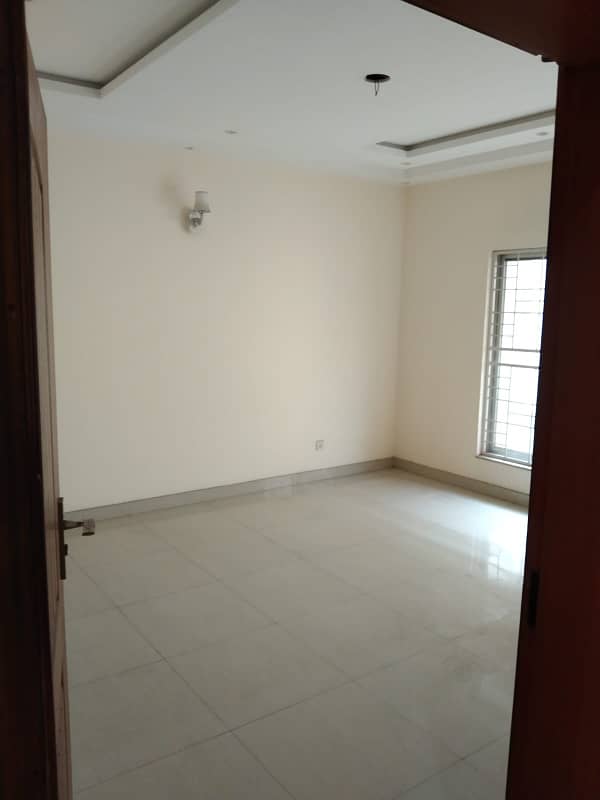 Upper portion for rent 3