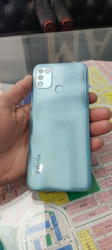 Infinix Hot 11 play 4/64 gb just like new 2