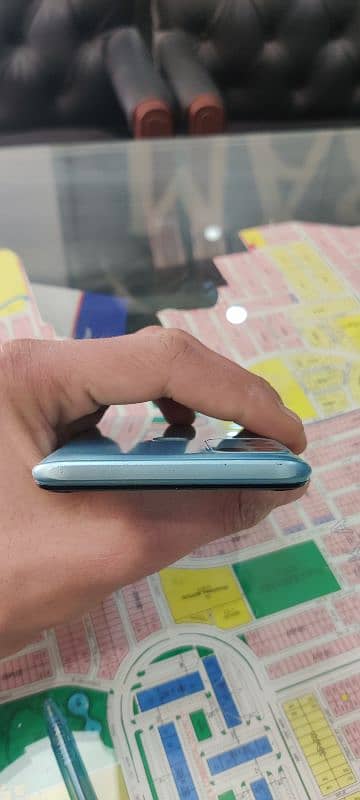 Infinix Hot 11 play 4/64 gb just like new 3