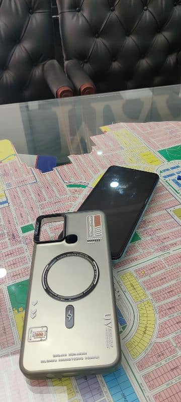 Infinix Hot 11 play 4/64 gb just like new 7