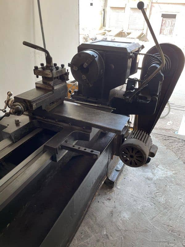 lathe machine of waqar engineering. 4