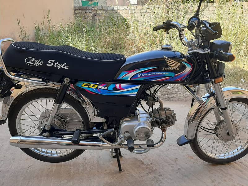 Honda CD 70 2023-24 sitekar islamabad number 1