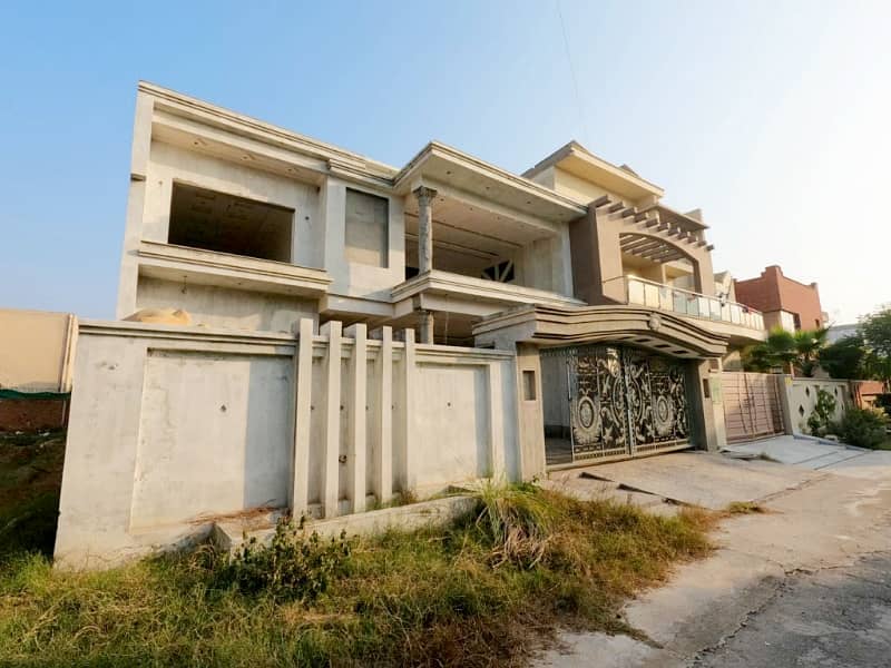 Buying A House In P & D Housing Society - Block B2 Lahore? 3