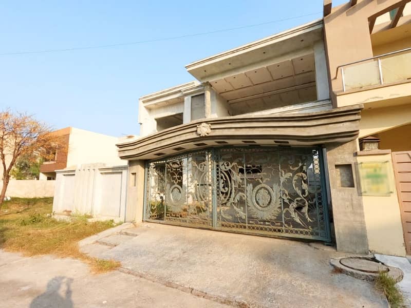 Buying A House In P & D Housing Society - Block B2 Lahore? 4